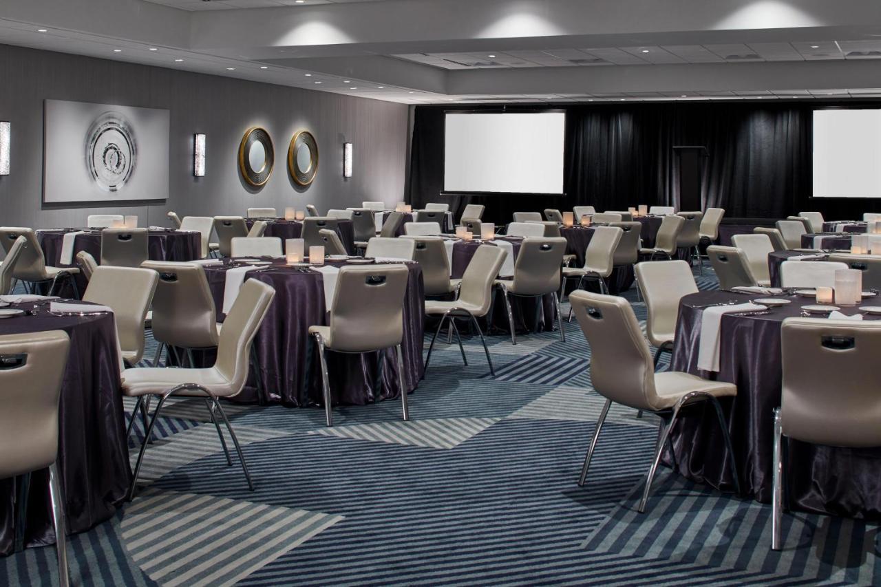 Hotel Le Meridien St. Louis Clayton