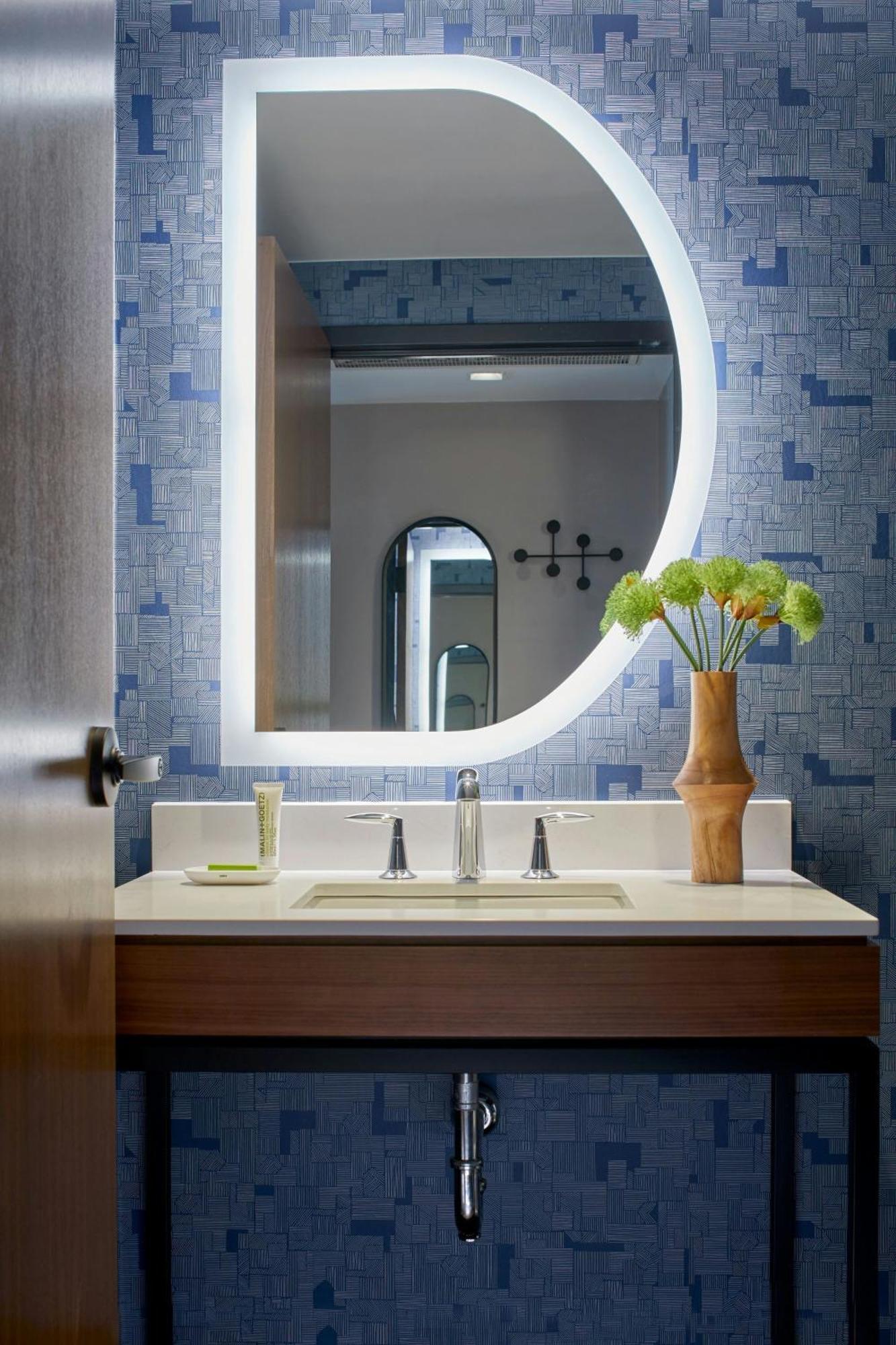 Le Meridien St. Louis Hotel